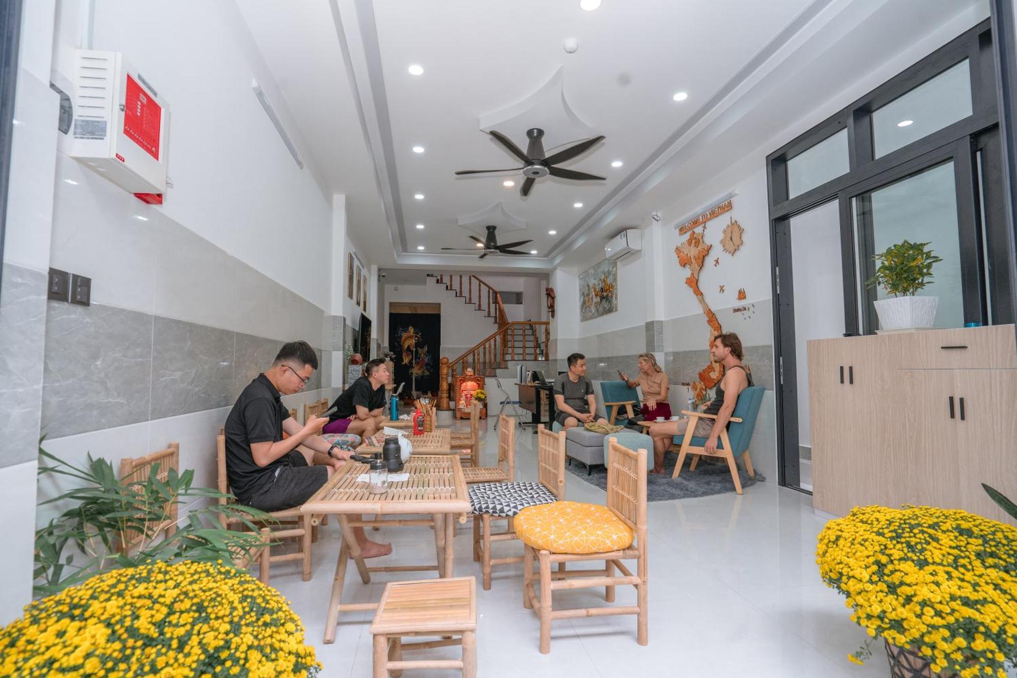 Aloha Saigon Premium Hostel By Local Travel Experts - Newly Opened, Less-Touristy Location, Spacious Rooms, Glass Shower Bathroom, Free Breakfast & Walking Tour Ho-Chi-Minh-Stadt Exterior foto