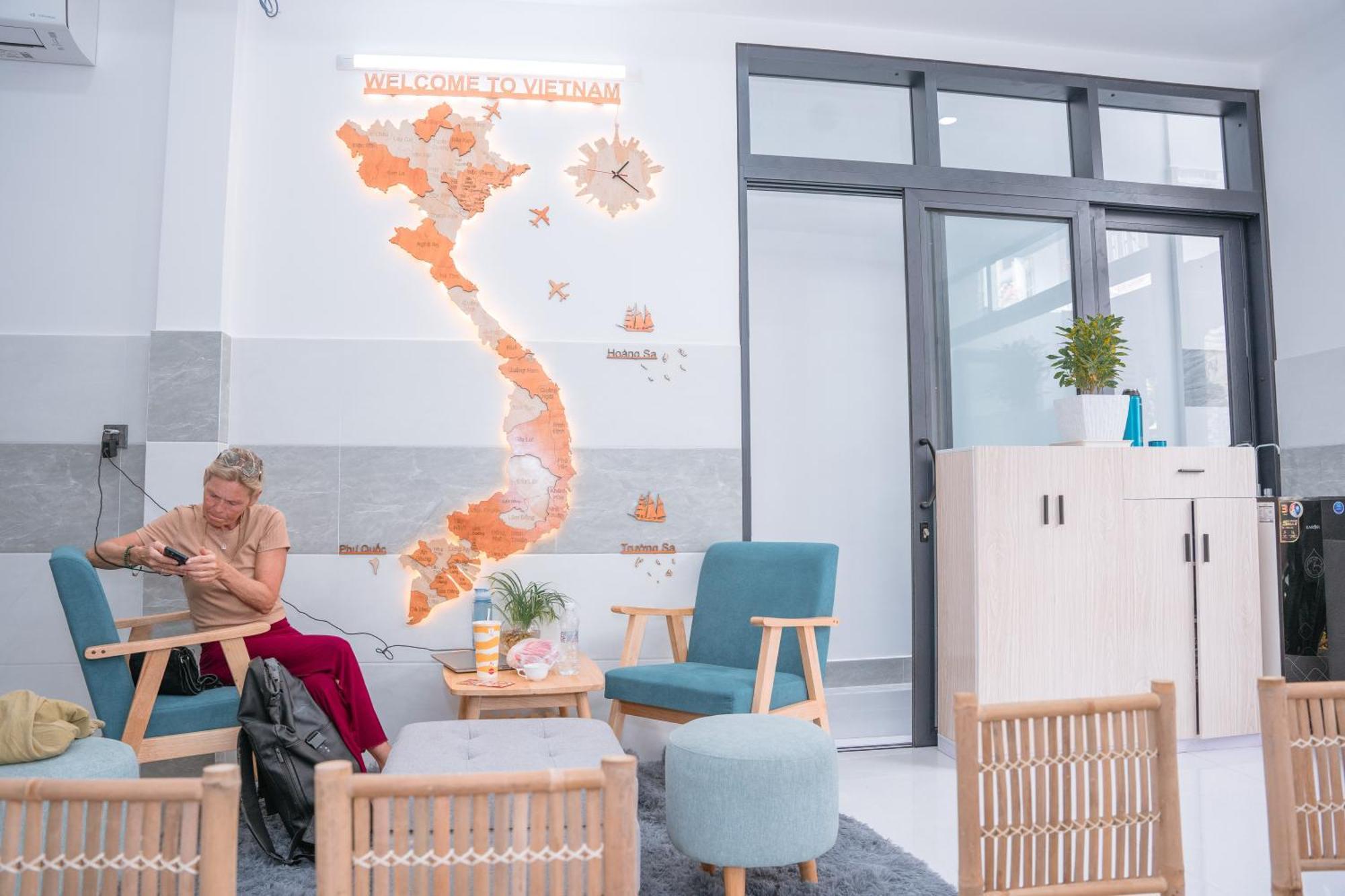Aloha Saigon Premium Hostel By Local Travel Experts - Newly Opened, Less-Touristy Location, Spacious Rooms, Glass Shower Bathroom, Free Breakfast & Walking Tour Ho-Chi-Minh-Stadt Exterior foto